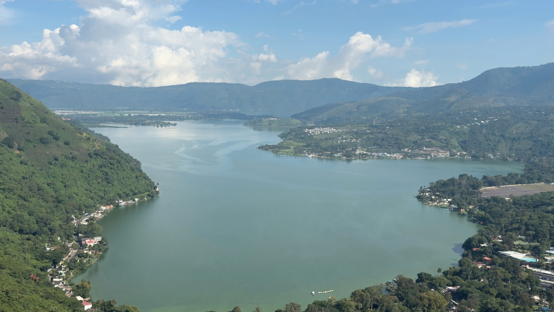 Lago de Amatitlán, Guatemala